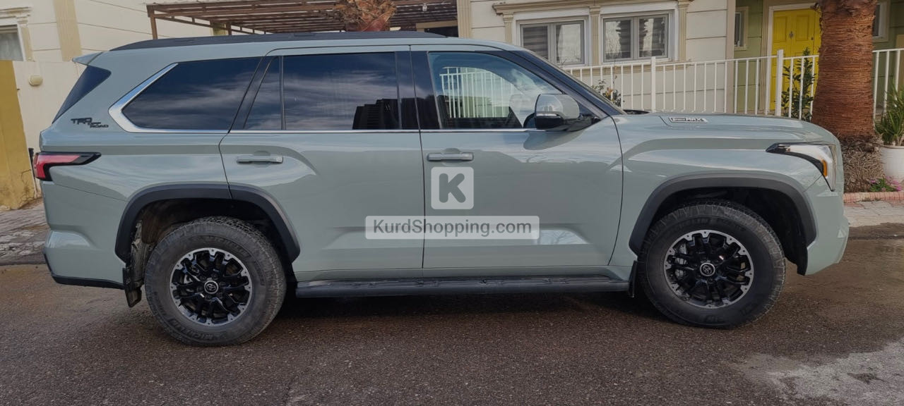 Toyota sequoia 2023