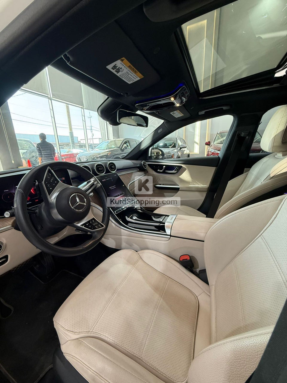 Mercedes Benz 300 2024