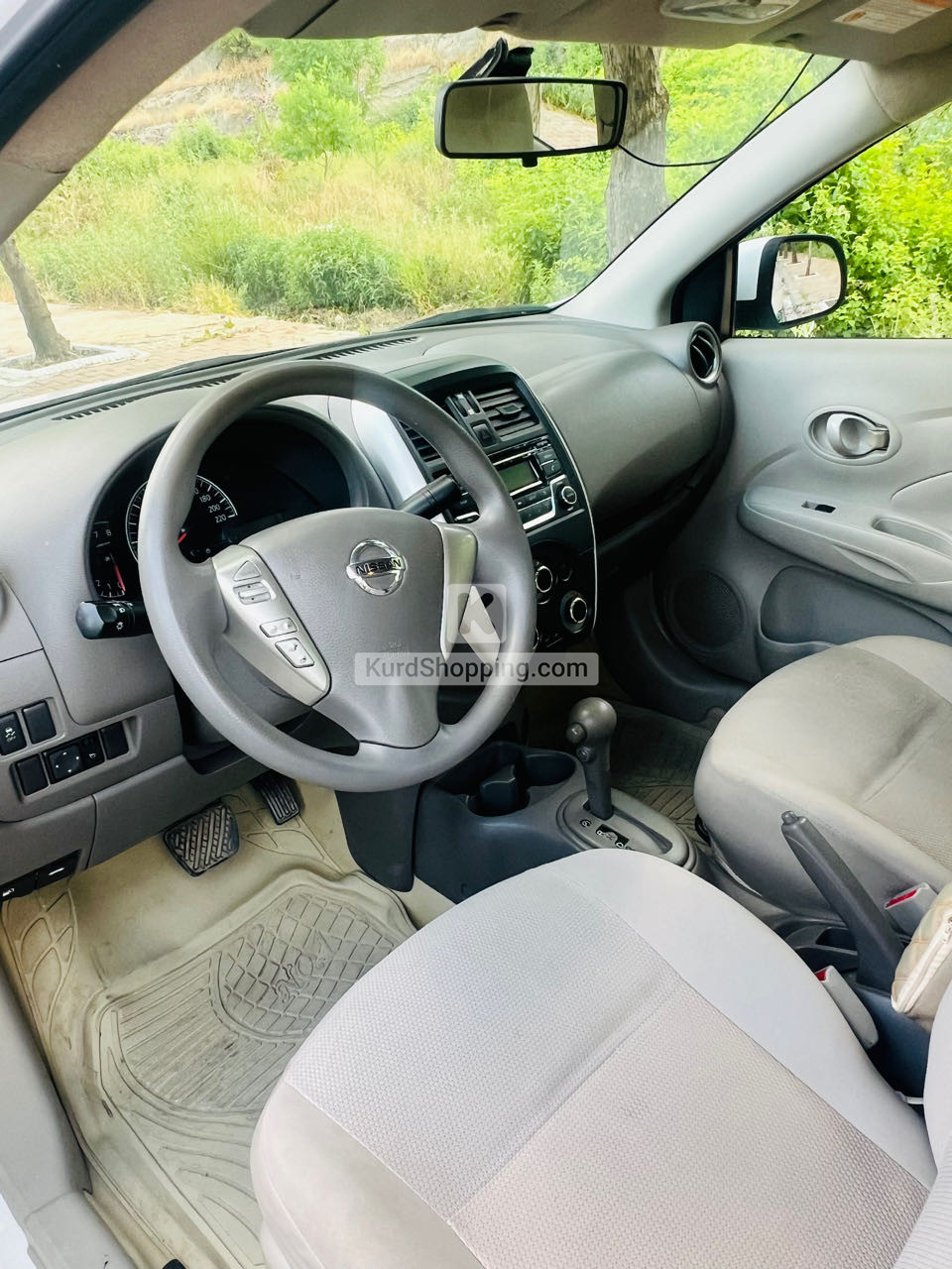 Nissan Sunny 2020