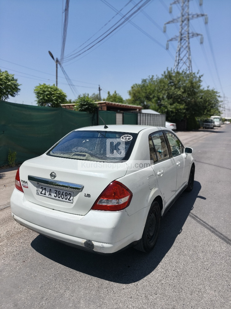 Nissan Tiida 2007