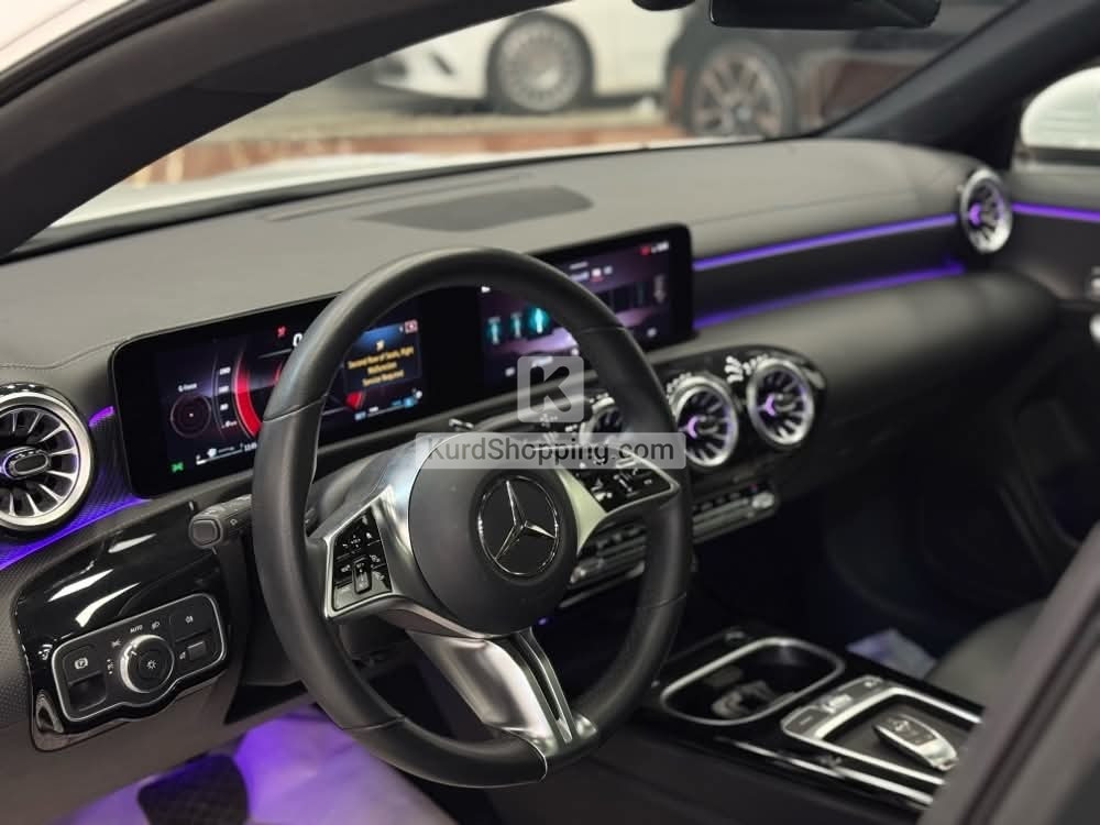 Mercedes Benz 250 2025