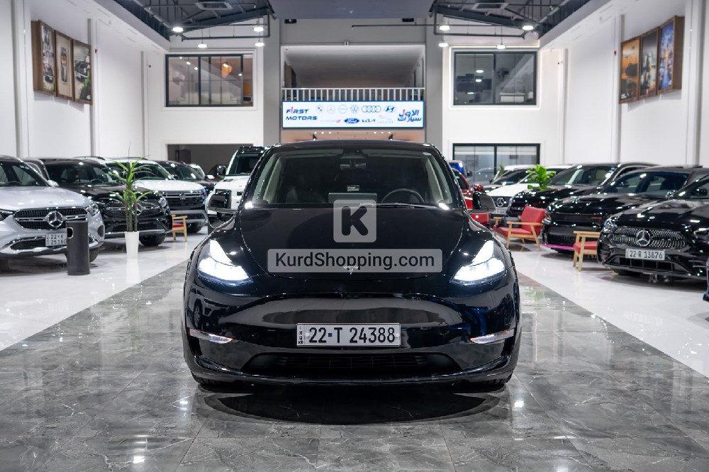 Tesla Model Y 2023