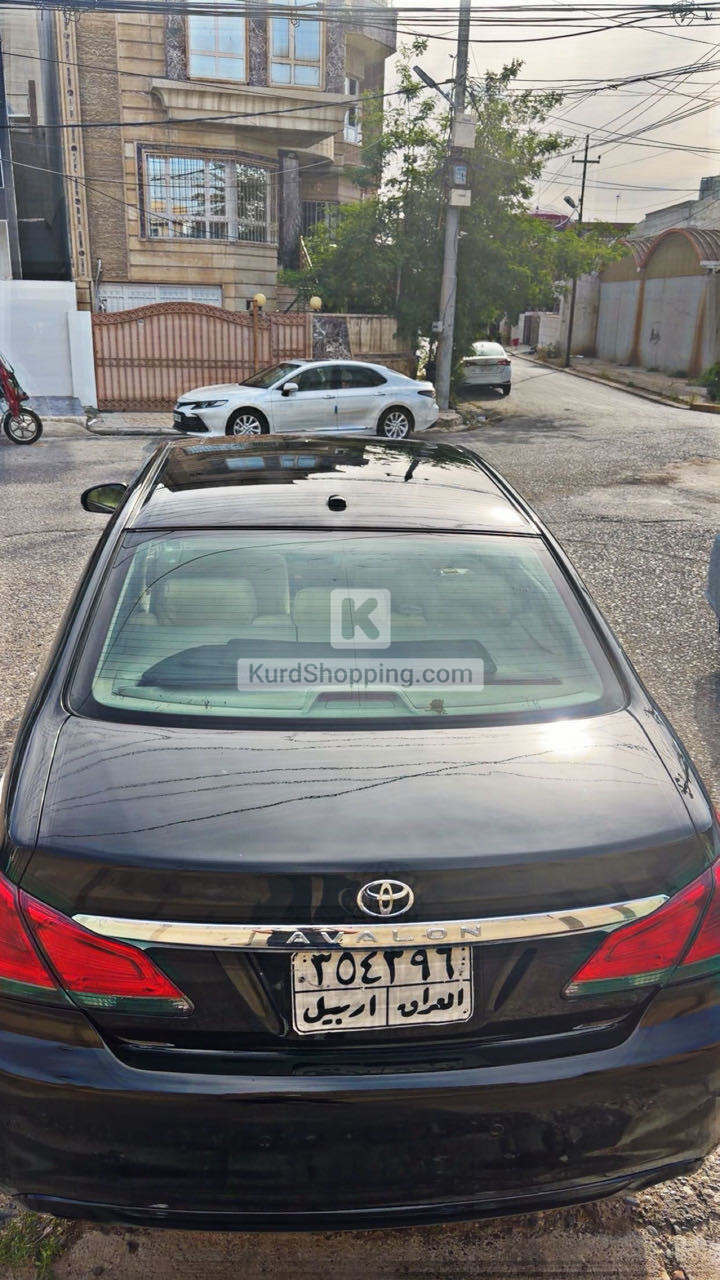Toyota Avalon 2011