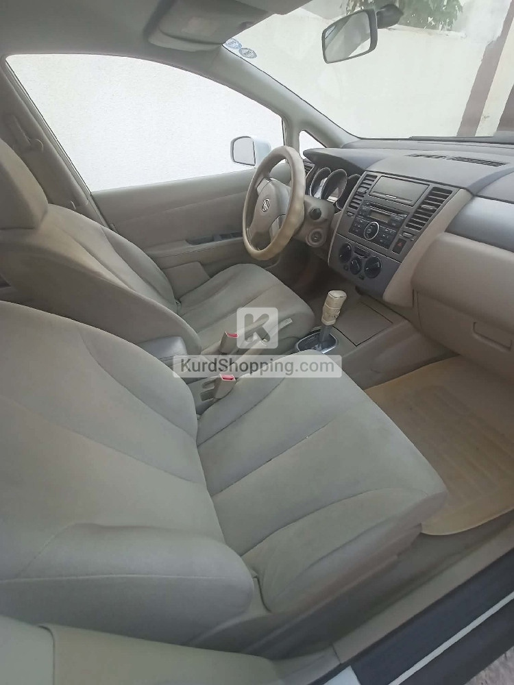 Nissan Tiida 2010