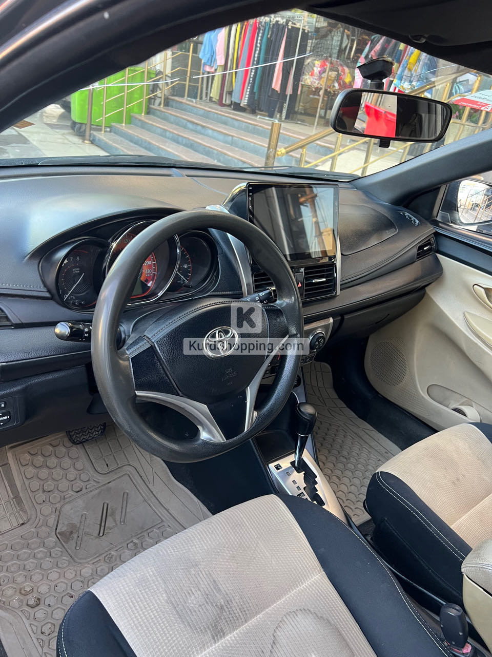 Toyota Yaris 2015