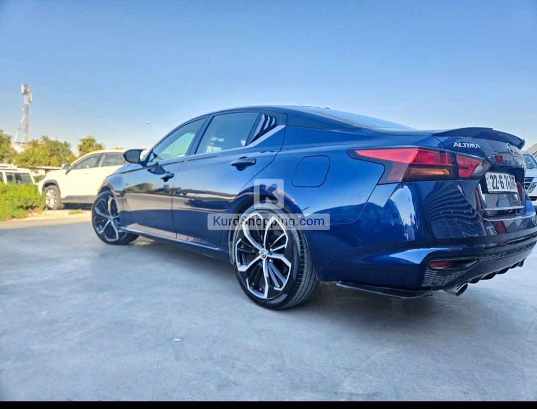 Nissan Altima 2020