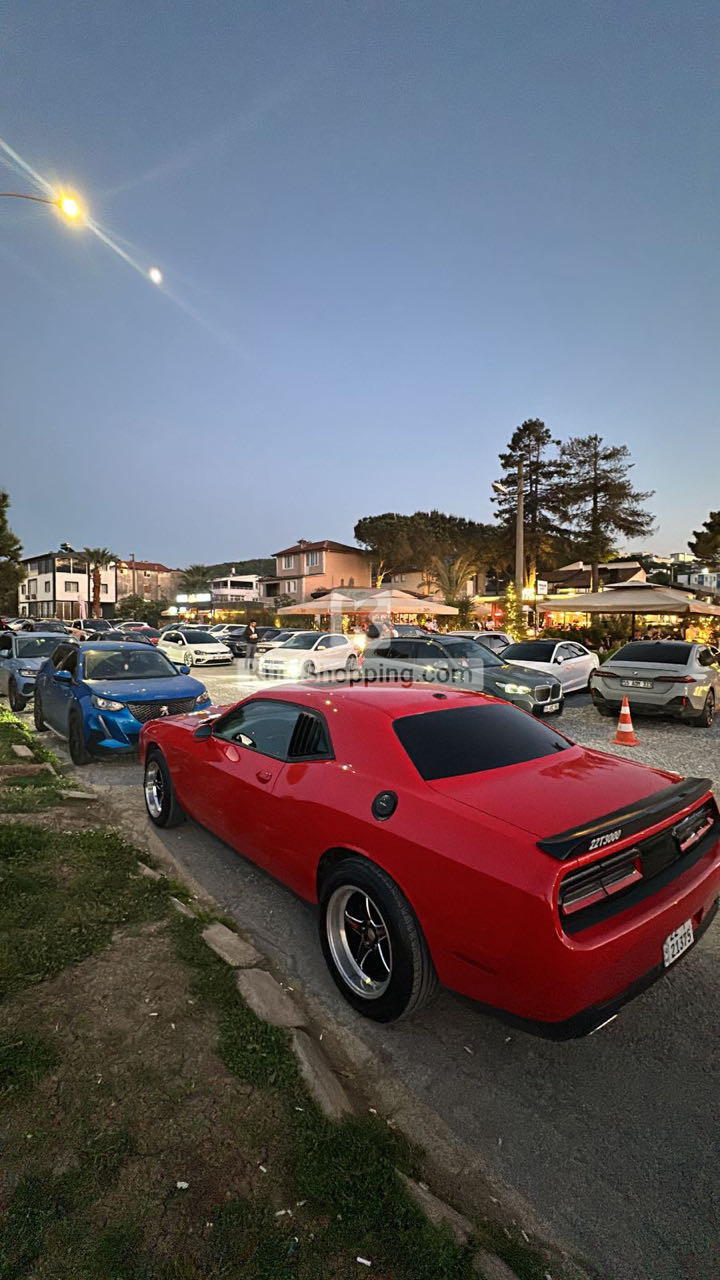 Dodge Challenger 2023