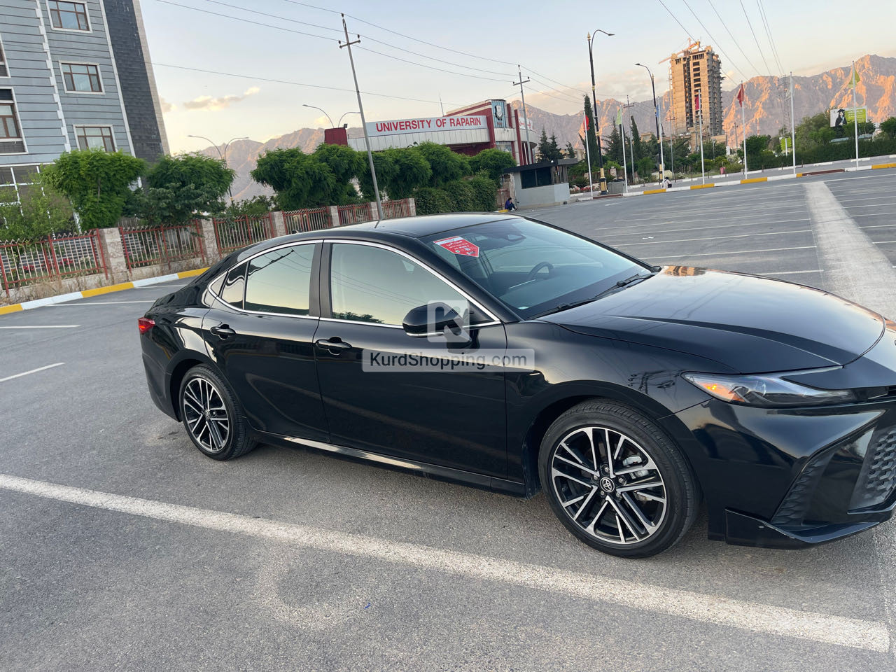 Toyota Camry 2025