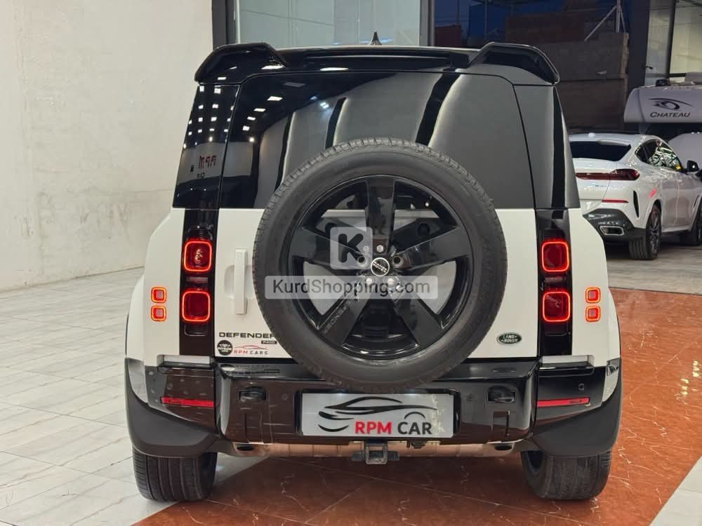 Land Rover Defender 2023