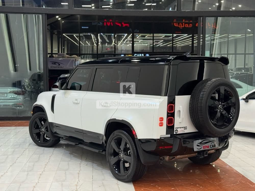 Land Rover Defender 2023