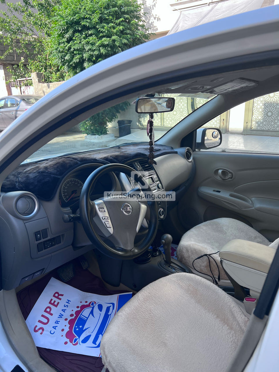 Nissan Sunny 2018