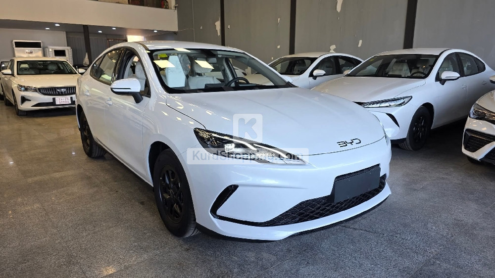 BYD SEAL 05 2025