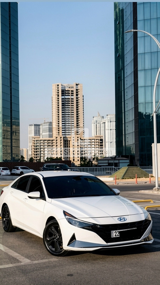 Hyundai Elantra 2022