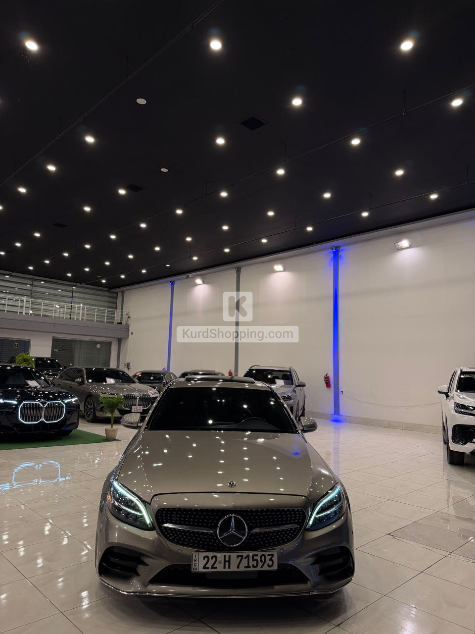 Mercedes Benz 300 2020