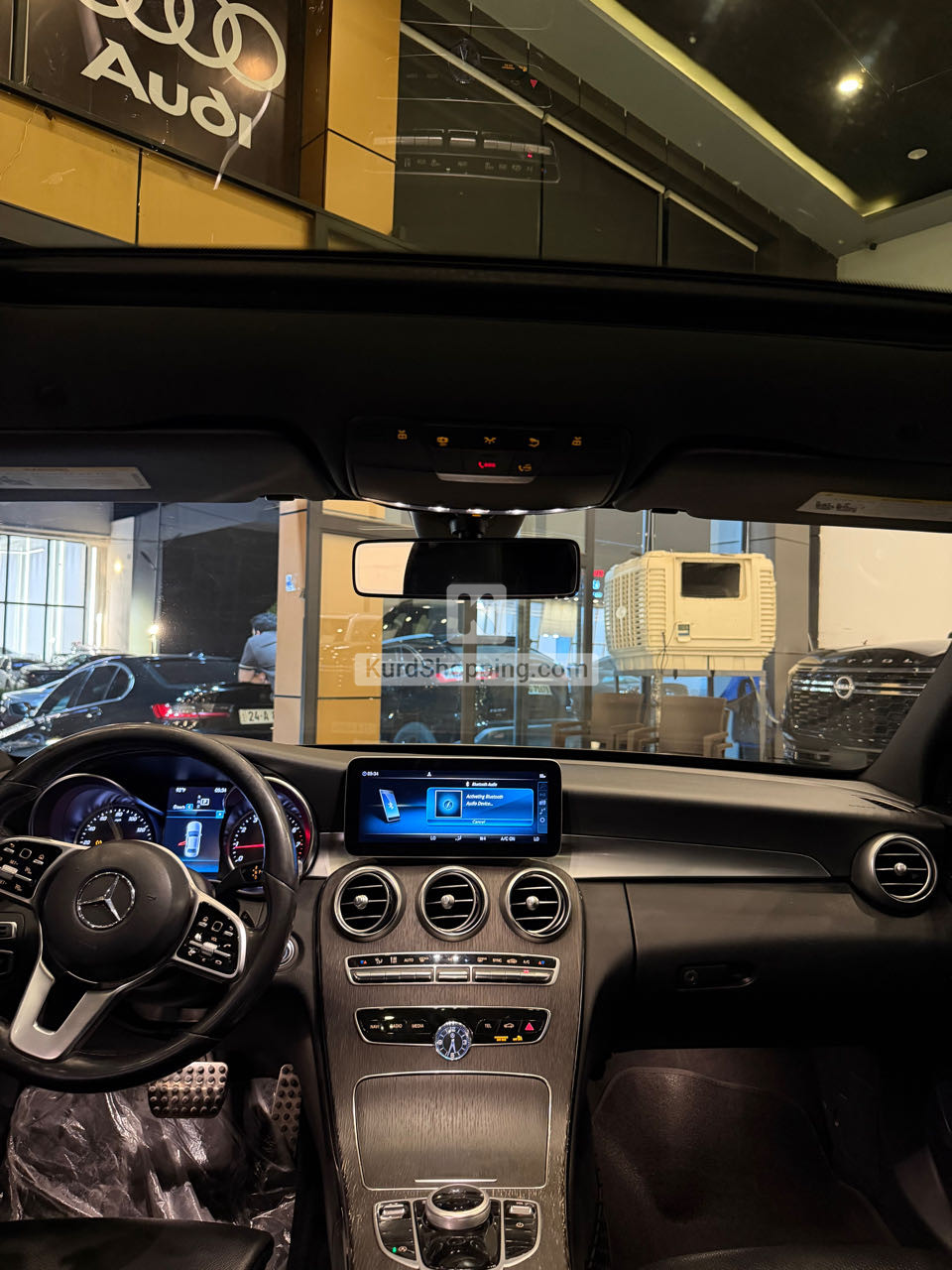 Mercedes Benz 300 2020