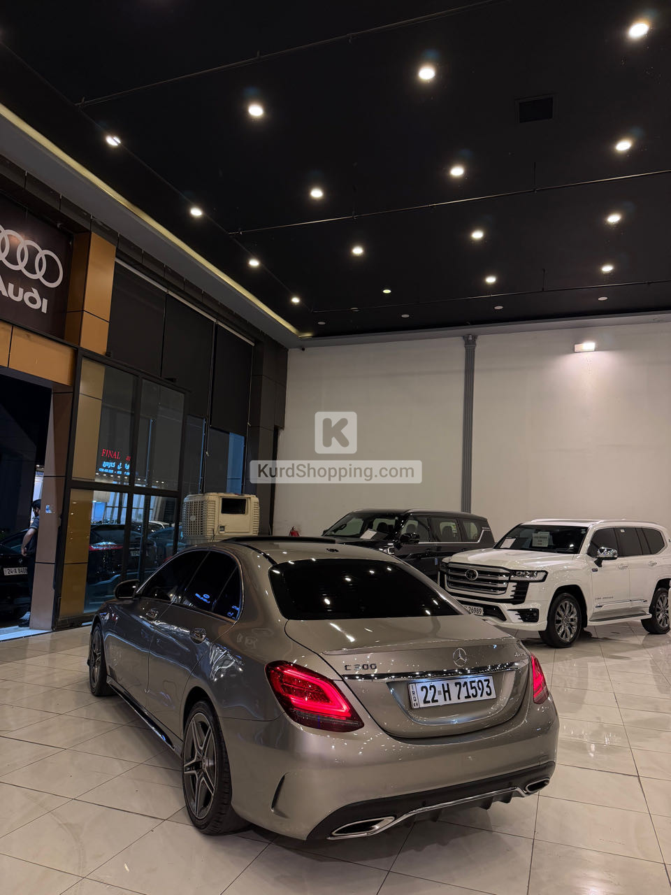 Mercedes Benz 300 2020