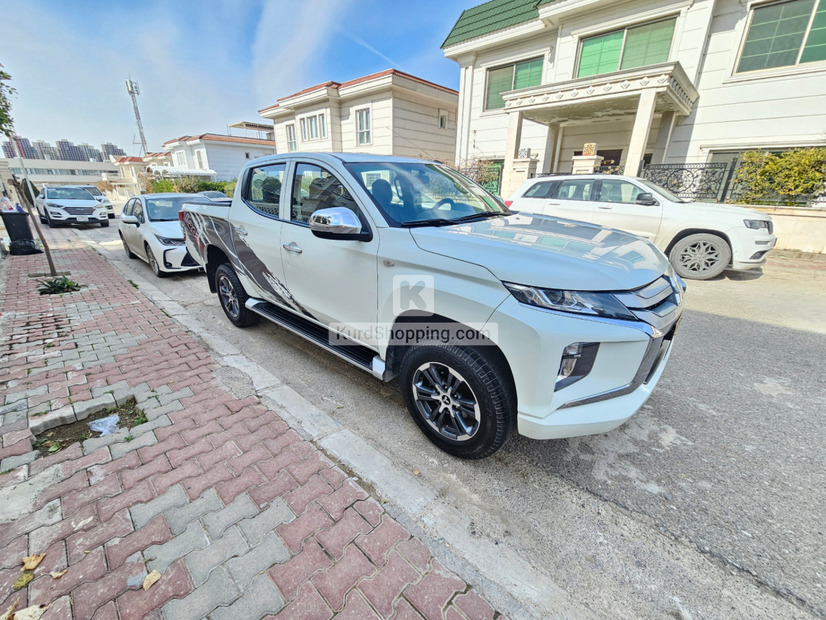 Mitsubishi L200 2022