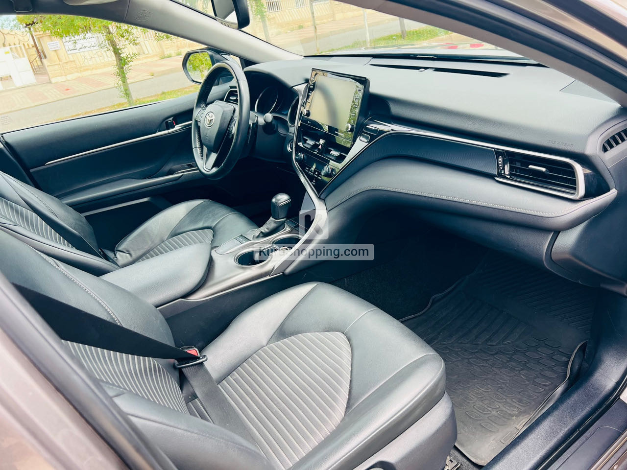 Toyota Camry 2024 SE Plus Full