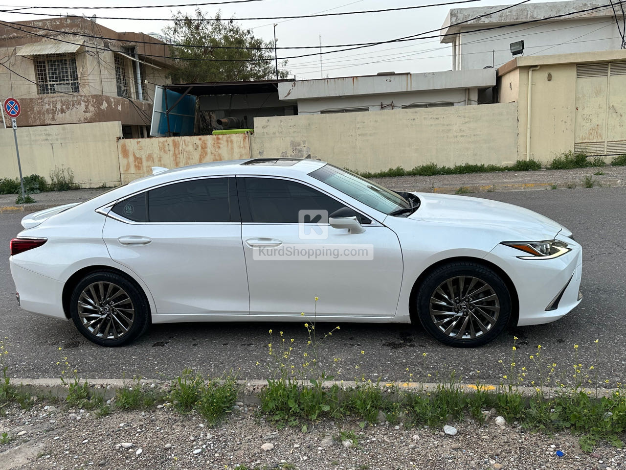 Lexus ES350 2023