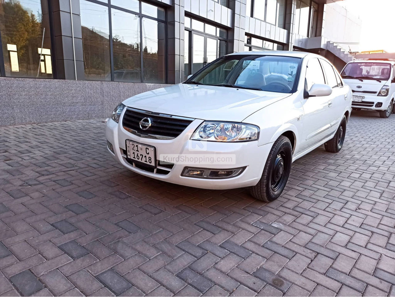Nissan Sunny 2010