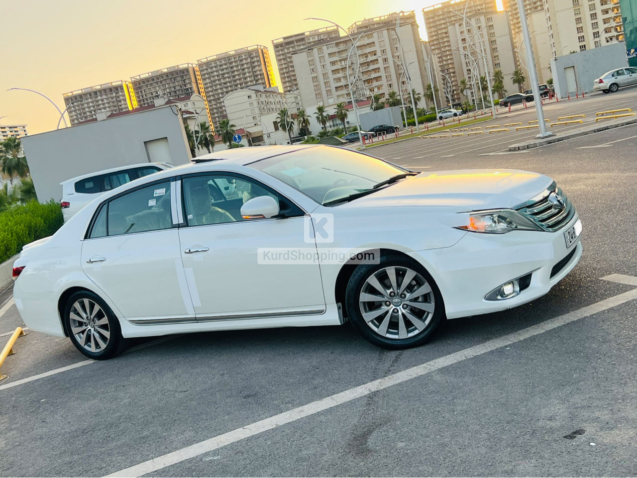 Toyota Avalon 2011