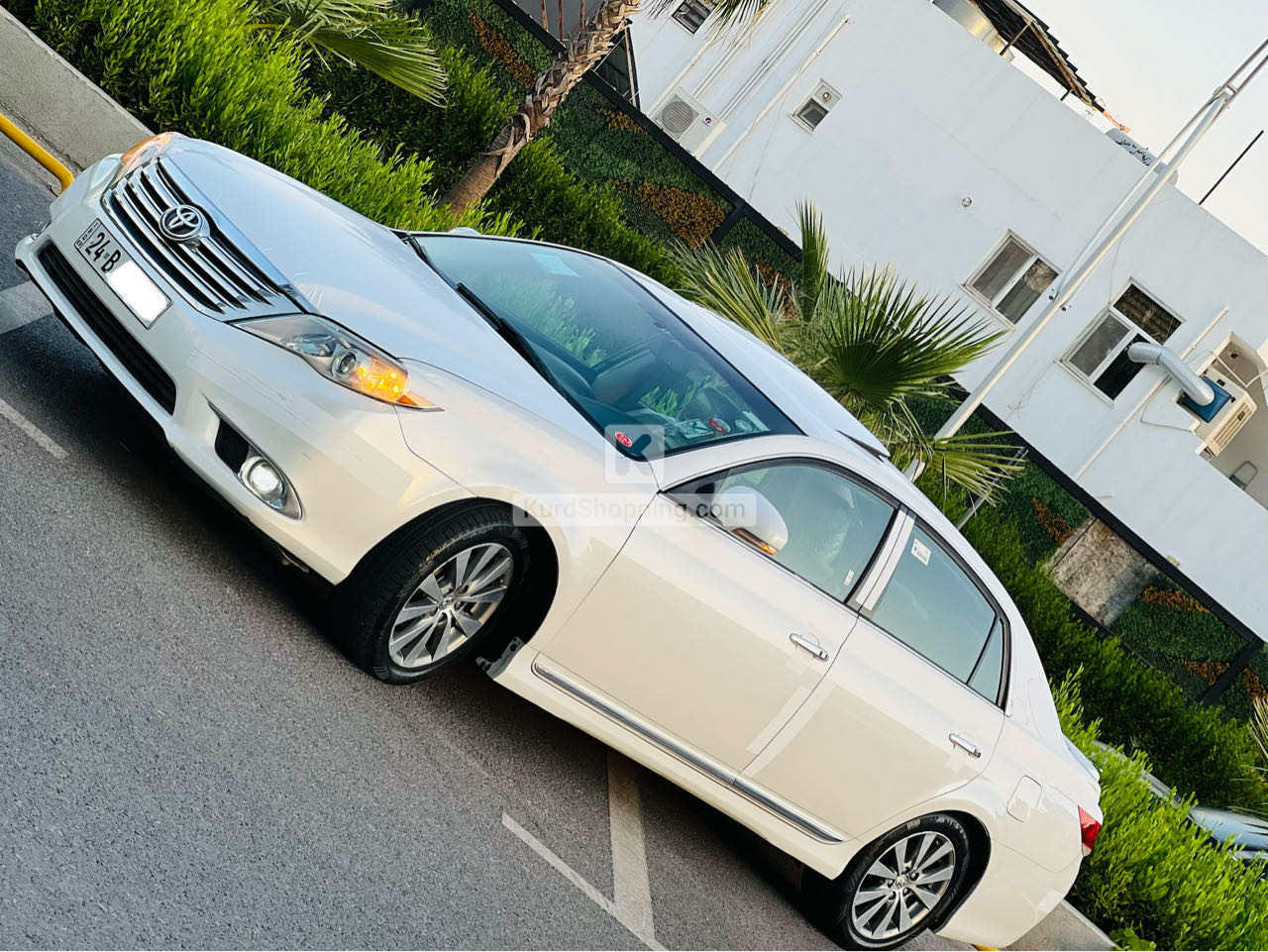 Toyota Avalon 2011