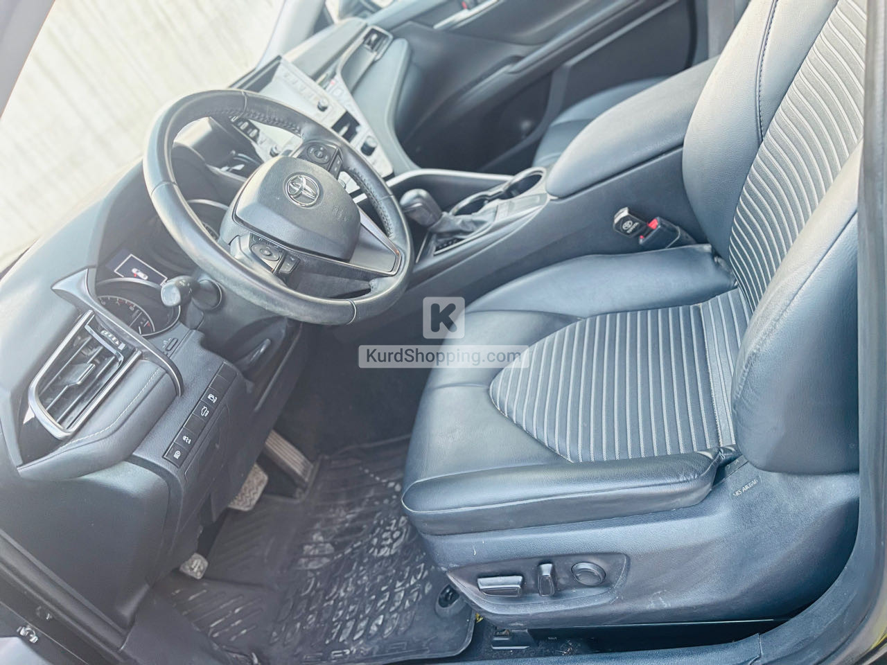 Toyota Camry 2024