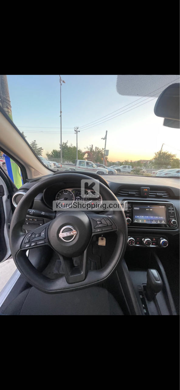 Nissan Versa 2024