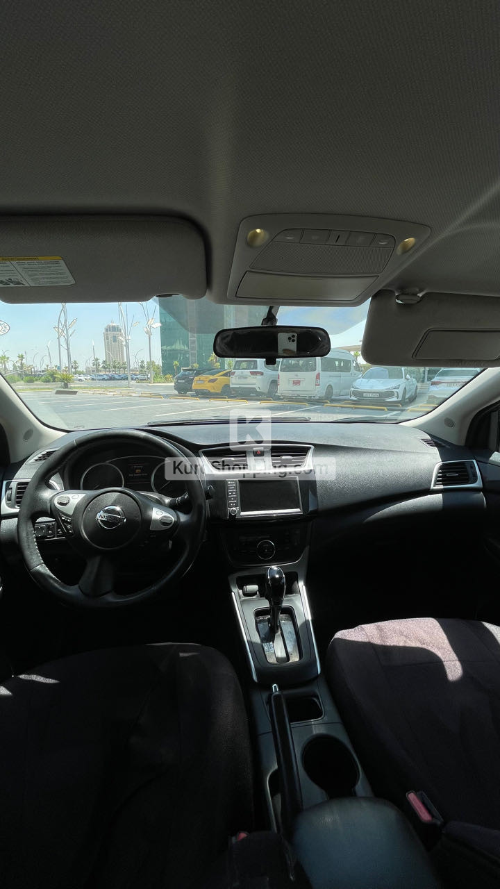 Nissan Sentra 2019