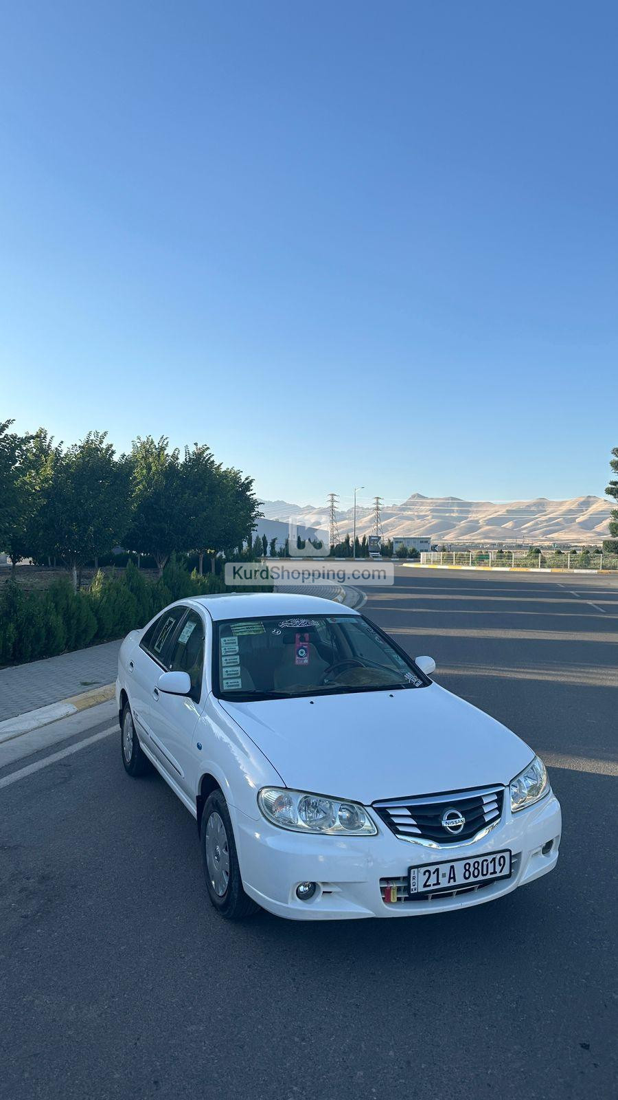 Nissan Sunny 2011