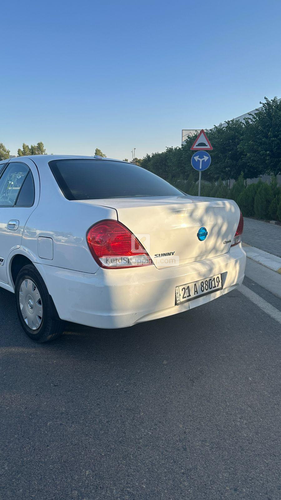 Nissan Sunny 2011