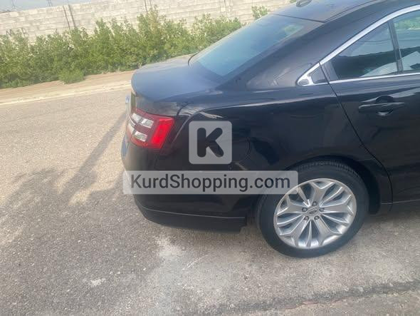 Ford Taurus 2019