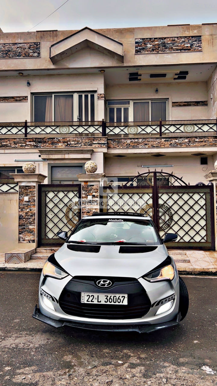 Hyundai Veloster 2013