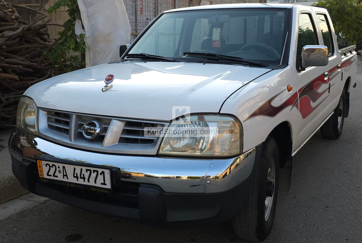پیکاب نیسان مۆدیل 2006