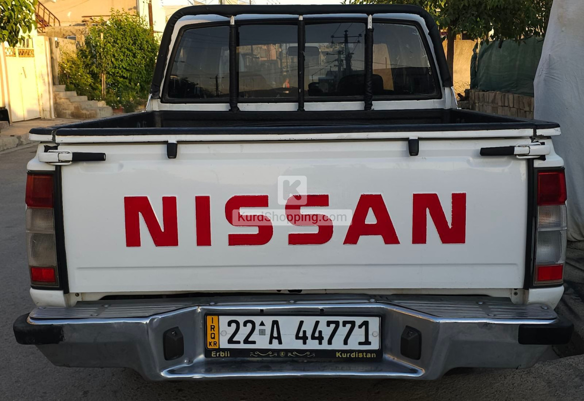 پیکاب نیسان مۆدیل 2006