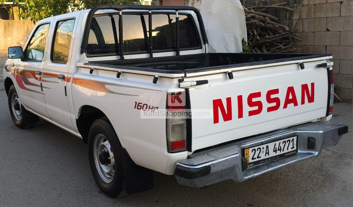 پیکاب نیسان مۆدیل 2006