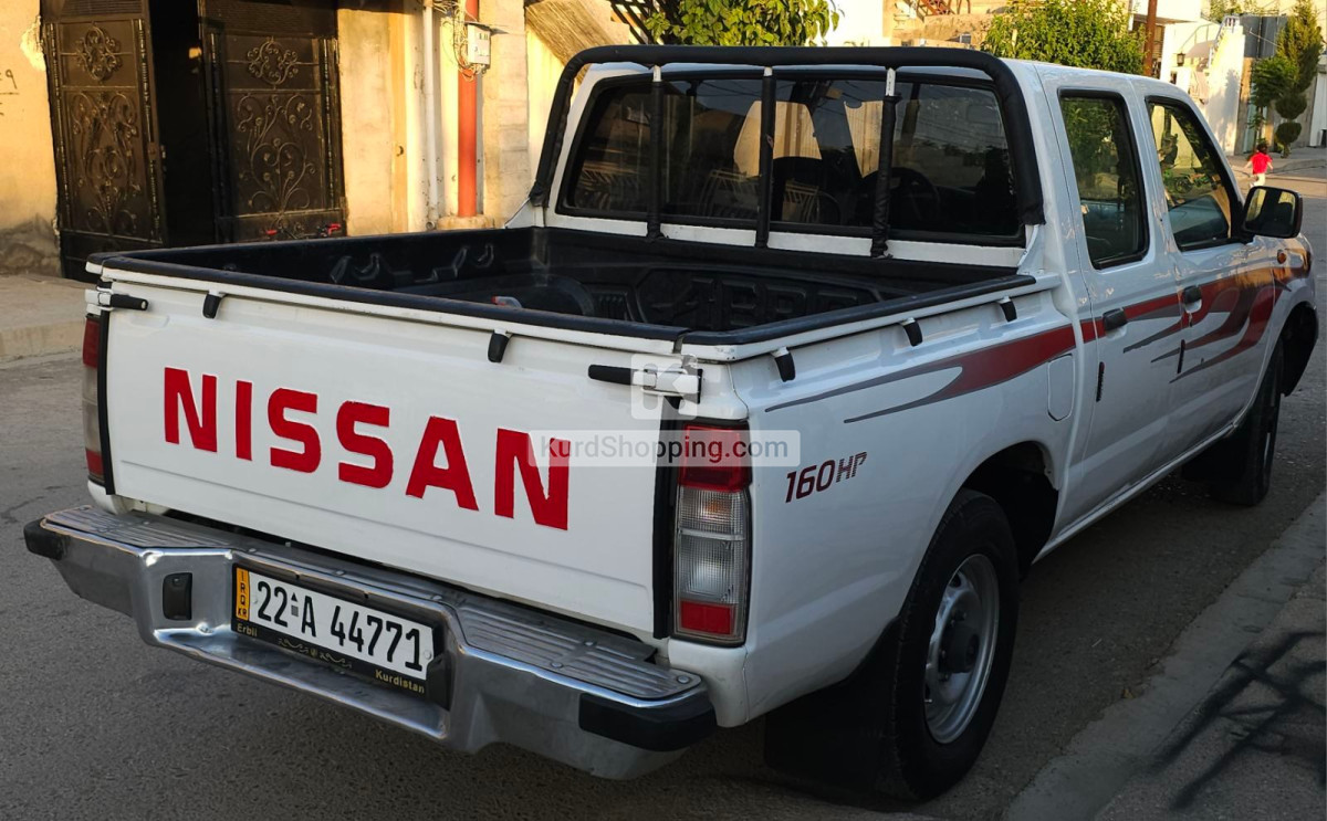 پیکاب نیسان مۆدیل 2006