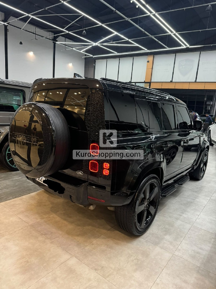 Land Rover Defender 2023