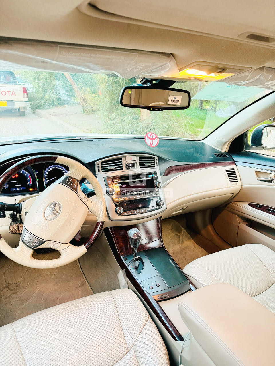 Toyota Avalon 2011
