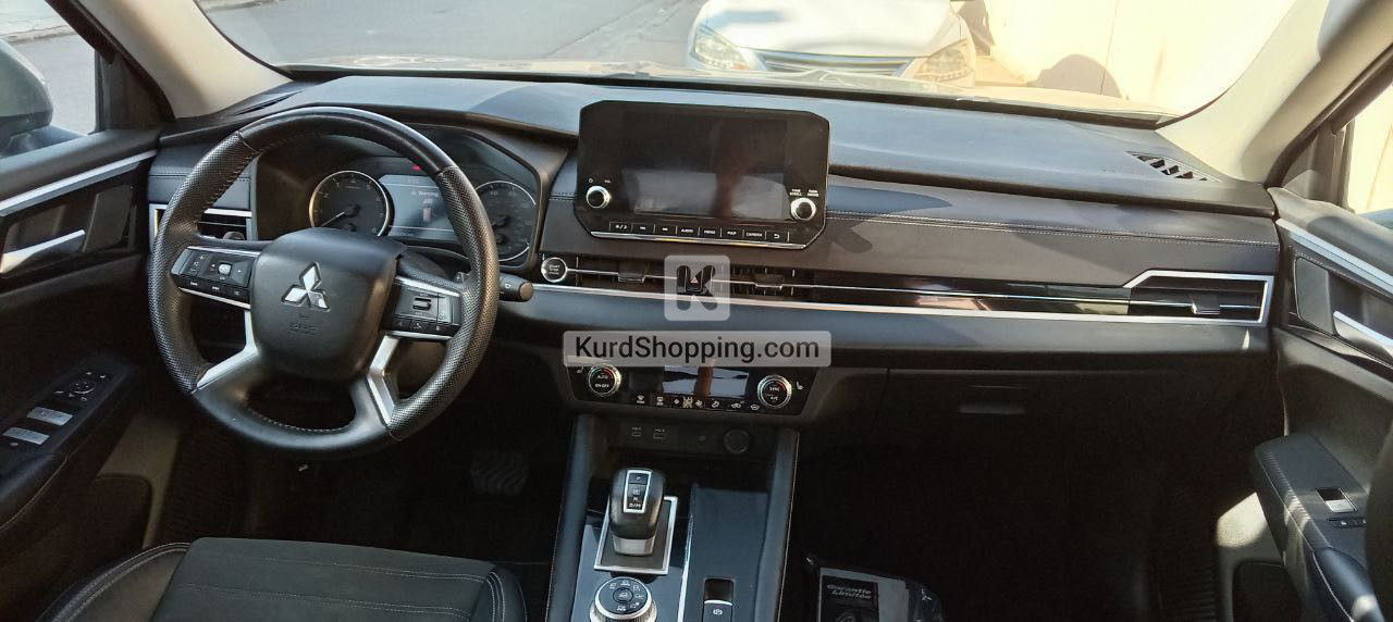 Mitsubishi Outlander 2024