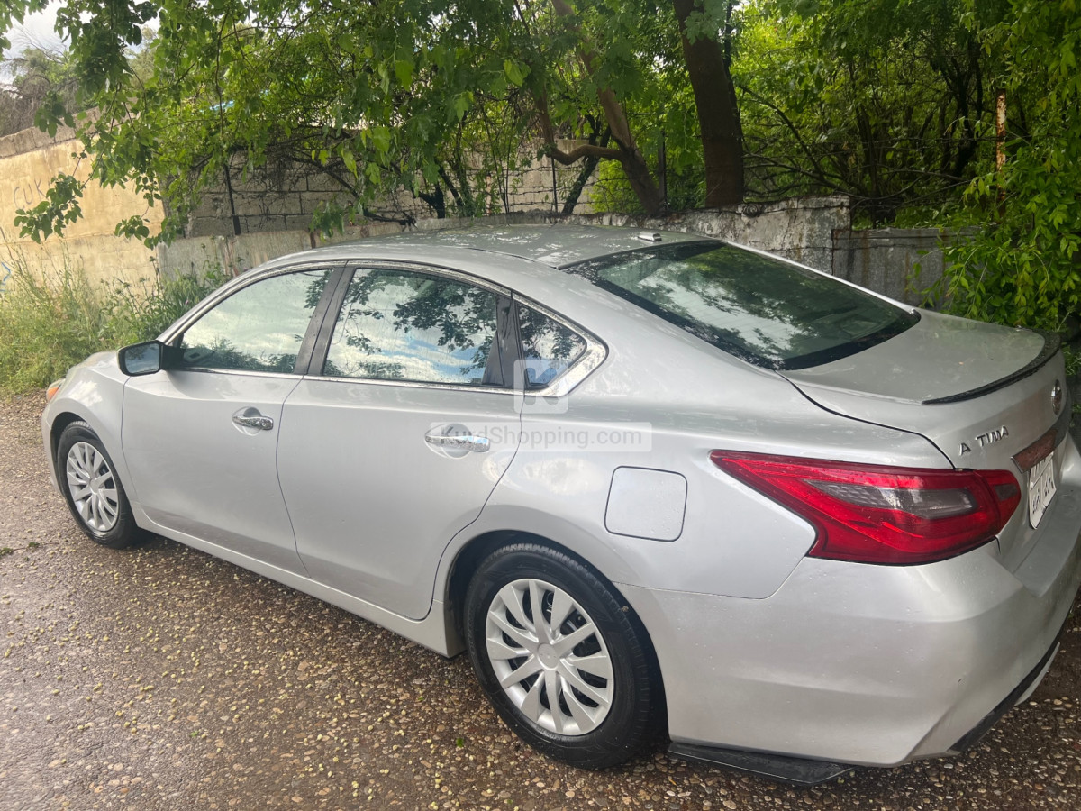 Nissan Altima 2017