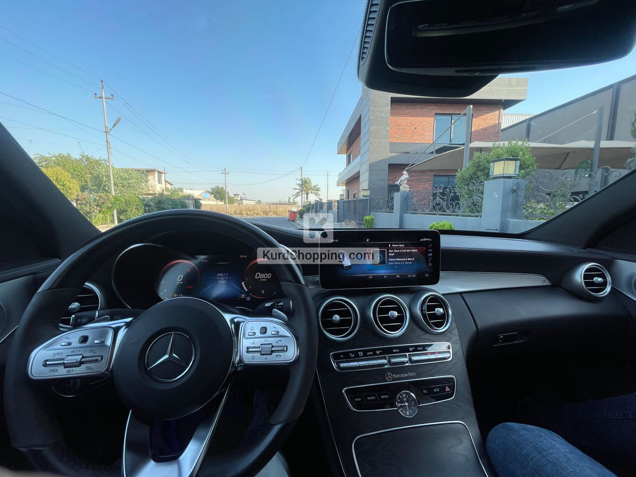 Mercedes Benz 300 2021