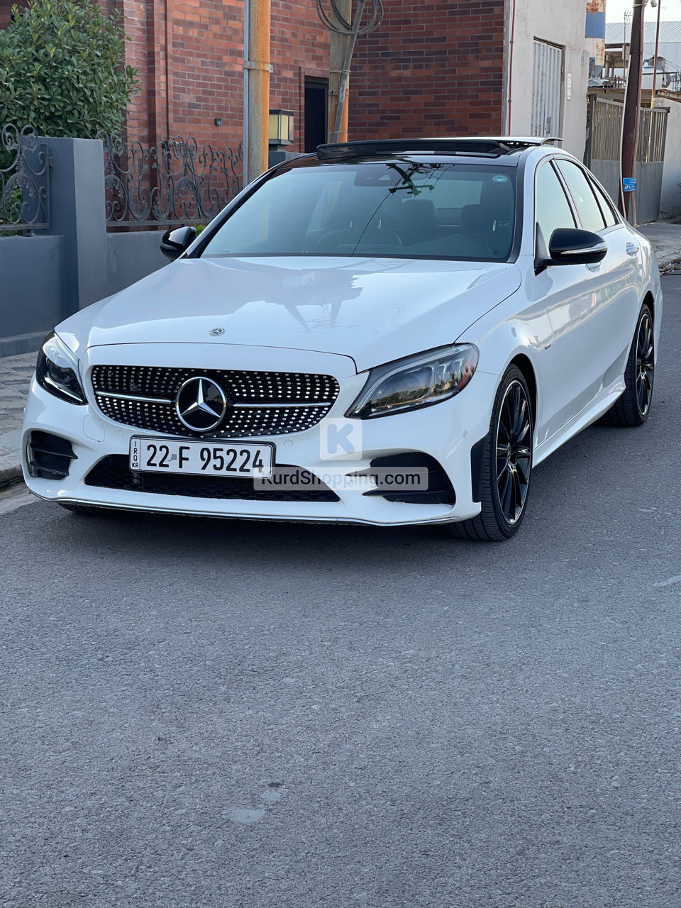 Mercedes Benz 300 2021