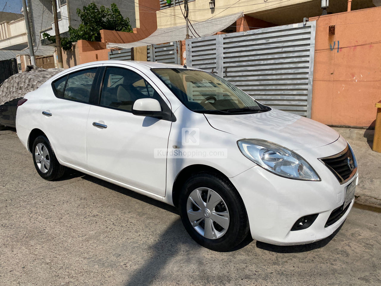 Nissan Sunny 2014