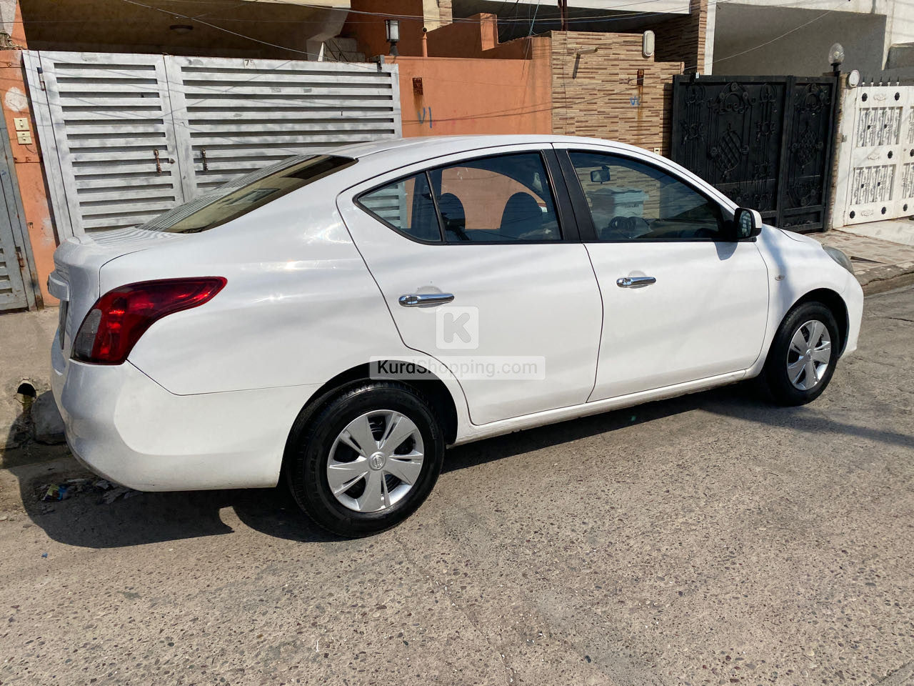 Nissan Sunny 2014