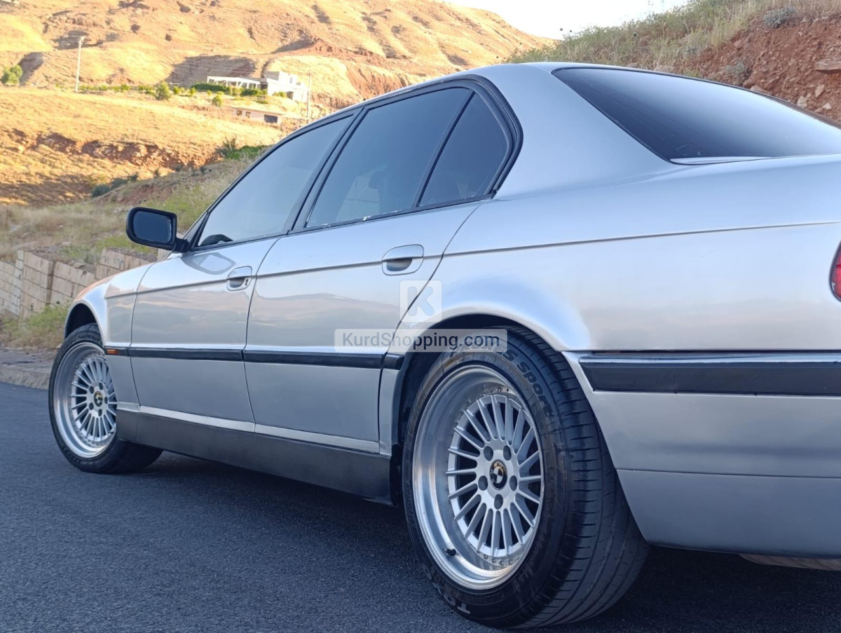 BMW E38 1994