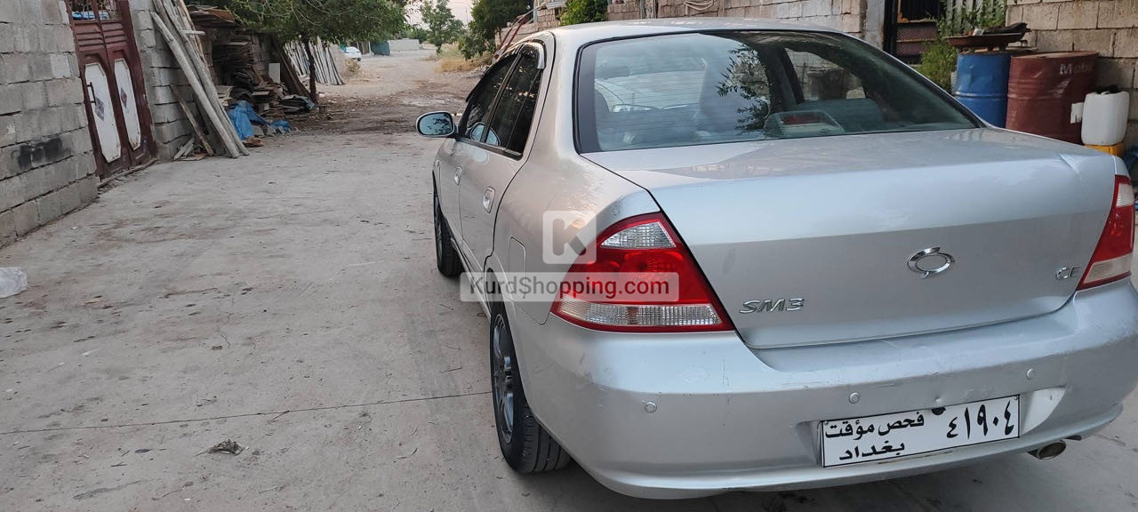 Nissan Sunny 2010