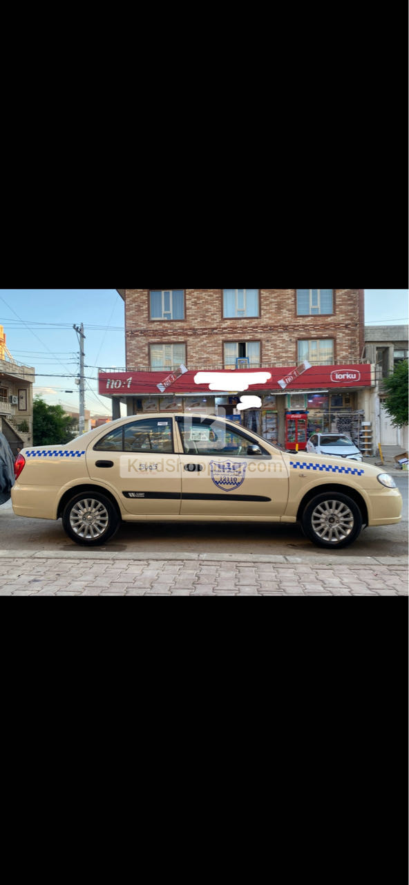 Nissan Sunny 2011