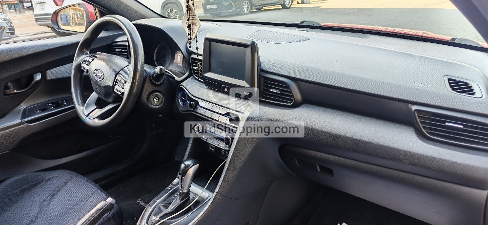 Hyundai Veloster 2019