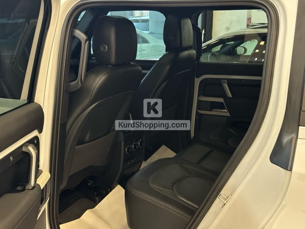 Land Rover Defender 2023